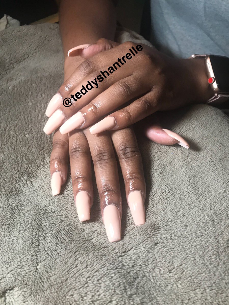 teddyshantrelle's tweet photo. Aspiring Nail Tech. Trust the process 💅🏾.
#GlamorousLifestyle https://t.co/JCOO9yt0PF