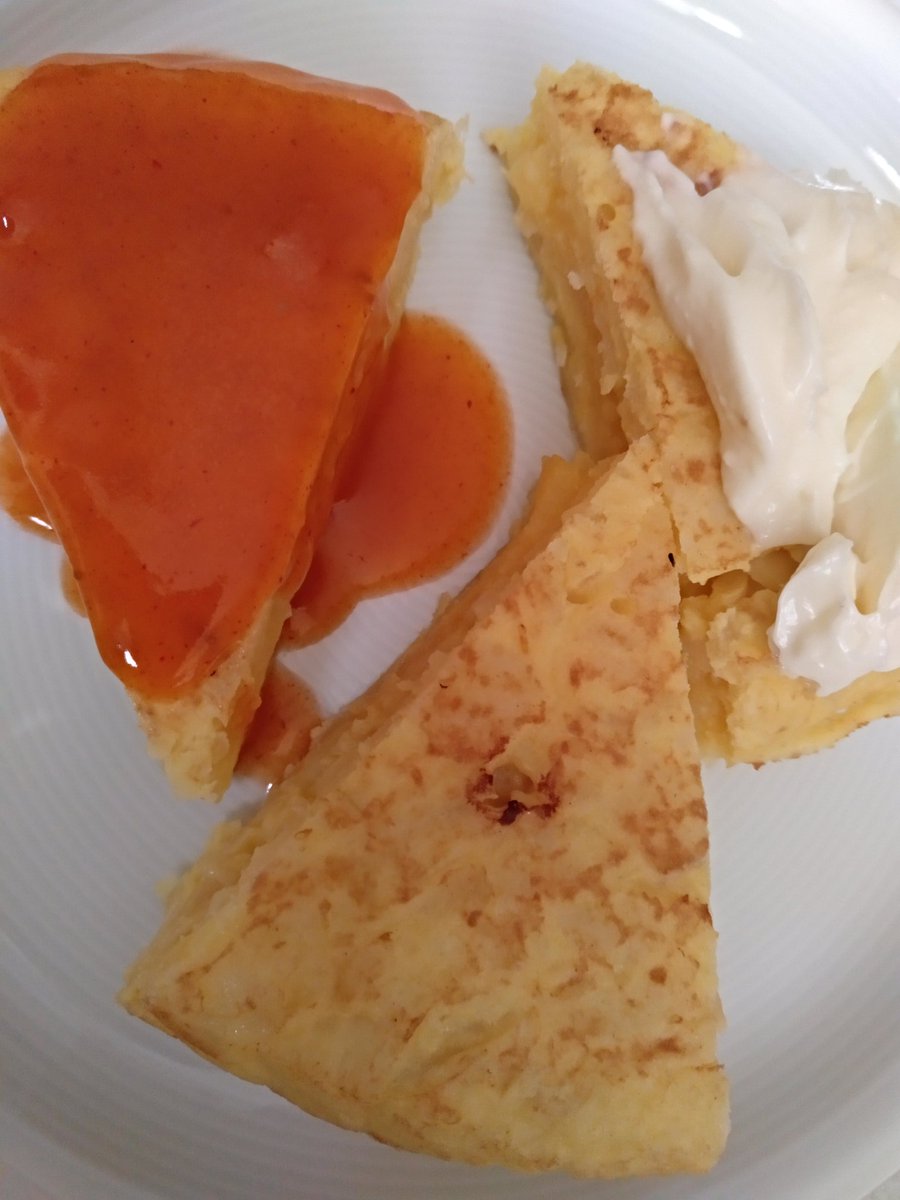 habibireal's tweet photo. Después de 4 horas planchando me lo he ganado .. tortilla de patata con cebolla 😍😍😍😋😋😋 #TortilladePatata #Gastronomia #Alioli #SalsaBravas #DietaMediterranea #CocinaEspañola #Comidreal #VivirLaVida #byhabibireal https://t.co/ih3odSinpo