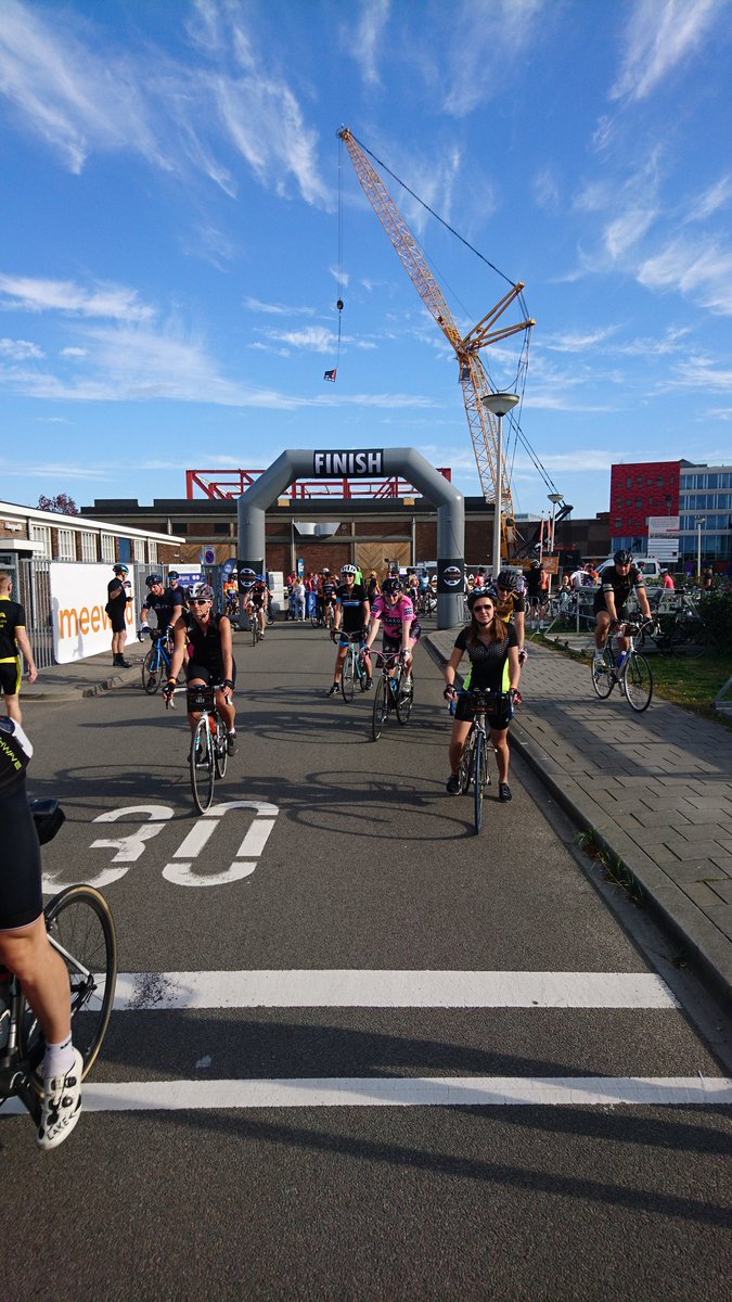 <a href="/MeewindKoers/">Meewind Koers</a> fantastische dag! Mooi parcours en lekker biertje na tijd! #kwaremont.