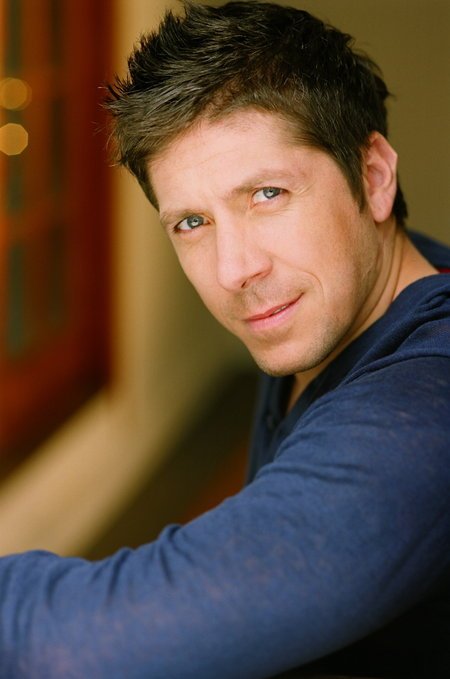 GCFFBILOXI's tweet photo. Come out and welcome @IAMRayPark and @JayMewes to @GCFFBILOXI today! Ray will be here shortly after 10 a.m. and Jay shortly after noon! Reminder - because of the delays, we are offering all Saturday pass holders free admission today! Bring your old wristband/ticket and come in! https://t.co/E0gxHjhdX6
