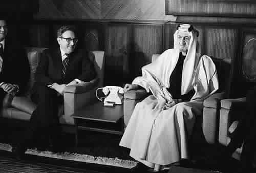 #كلنا_ثقه_في_محمد_بن_سلمان

نحن أصفى من العسل الصافي لمن أراد صداقتنا ونحن السم الزعافي لمن أراد أن يعكر صفوفنا..

#فيصل_بن_عبدالعزيز_آل_سعود