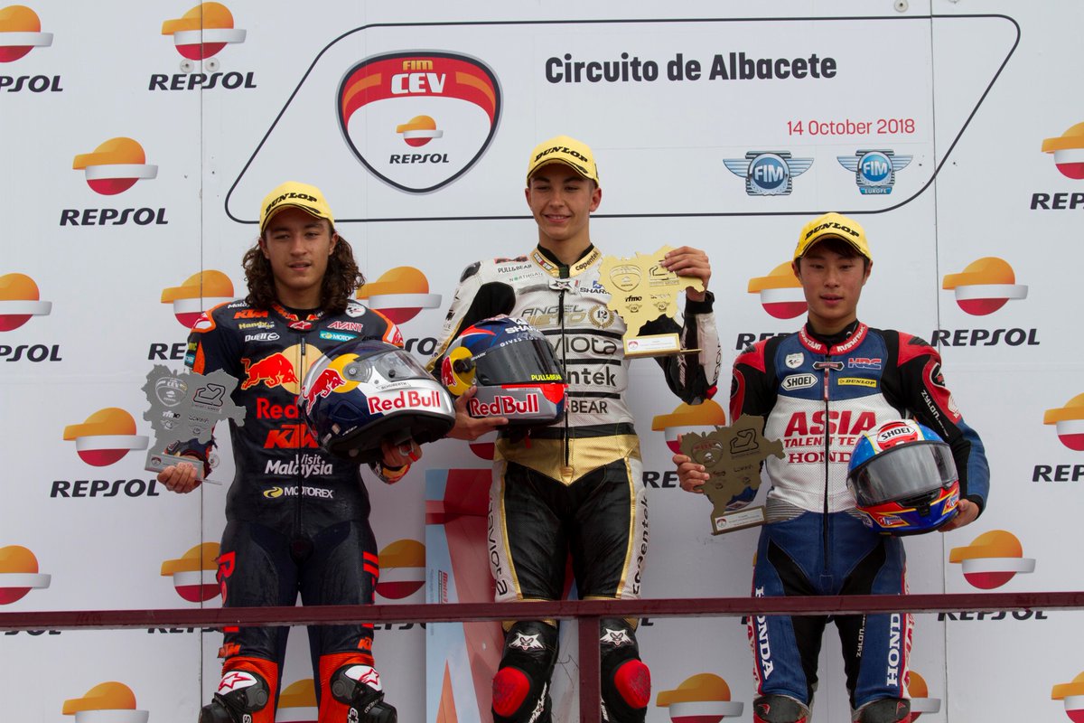 Aspar Team (@asparteam) on Twitter photo Crónica: @23RaulFernandez, a dos puntos del título del @CEVMotorcycle
📸 <a href="/ManuTormo/">Manu Tormo</a>
angelnietoteam.com/es/moto-3/noti… Crónica: @23RaulFernandez, a dos puntos del título del @CEVMotorcycle
📸 <a href="/ManuTormo/">Manu Tormo</a>
angelnietoteam.com/es/moto-3/noti…