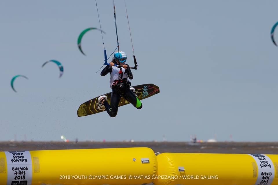 PrensaCOA's tweet photo. #Vela Kiteboard | Ona Romani finalizó en la quinta posición.

Foto: Matías Capizzano

#VamosArgentina #ArgentinaEnBuenosAires2018 https://t.co/yP718WmvdE