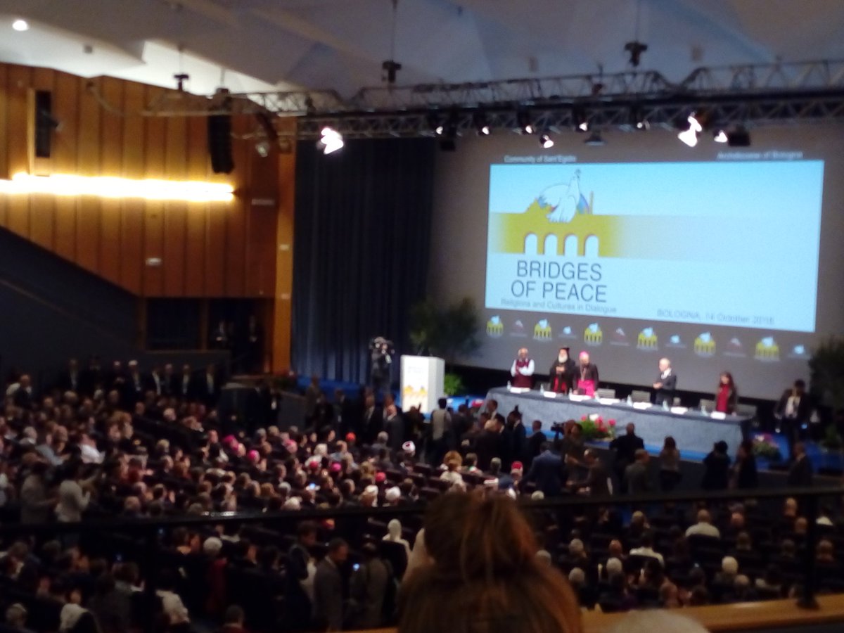 SantegidioNIG's tweet photo. #bridgeofpeace2018
#Bologna
#pontidipace2018
#PeaceIsPossible
#Spiritofassisi
#santegidio ..
Inauguration ceremony...begins https://t.co/QZdwvISMTS