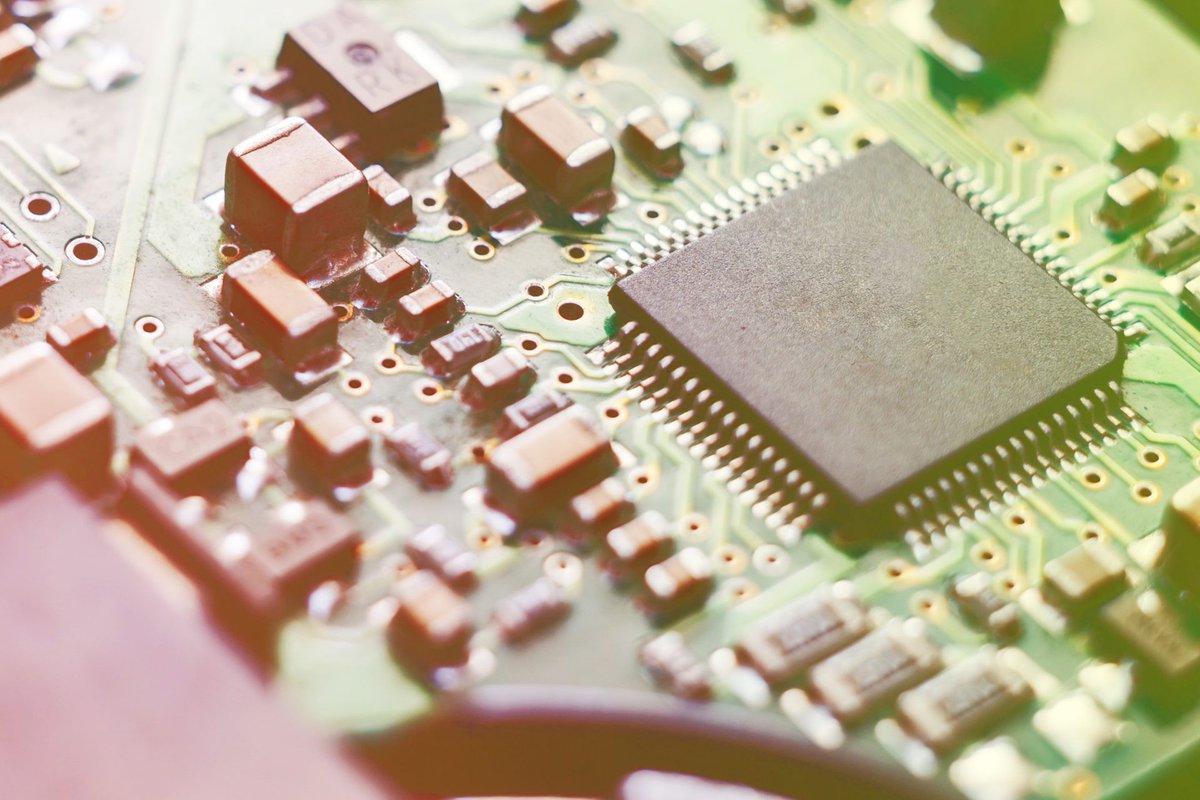 SparkBridgeIoT's tweet image. It's an interesting time to be in IoT. Blockchain, IoT, and AI Push Global Semiconductor Sector Sales to Over $40 Billion - buff.ly/2EgHwc5