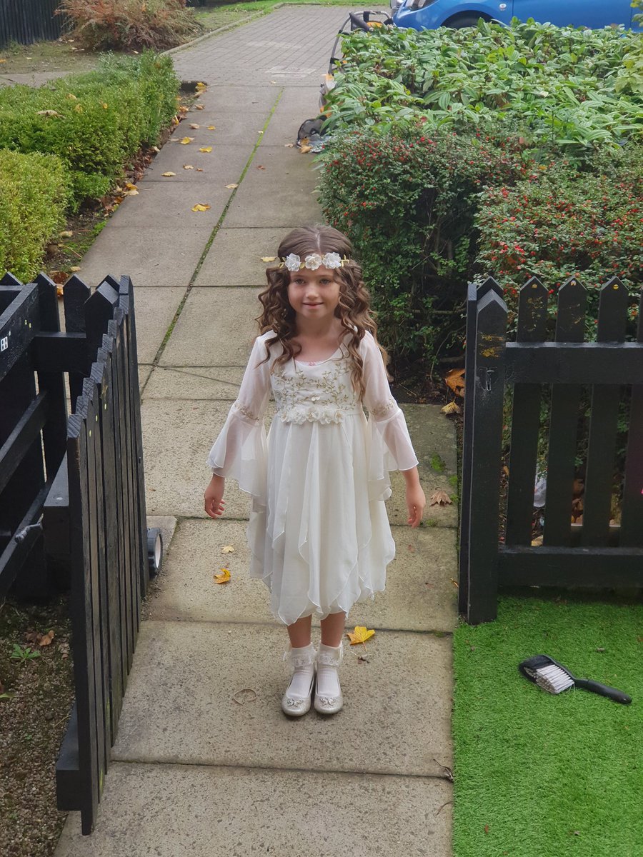 chris160384's tweet photo. @StBartscmilk Sophia would like to say a big thanks for her lovely baptism ceremony today thanks very much https://t.co/G3dYo2H1HN