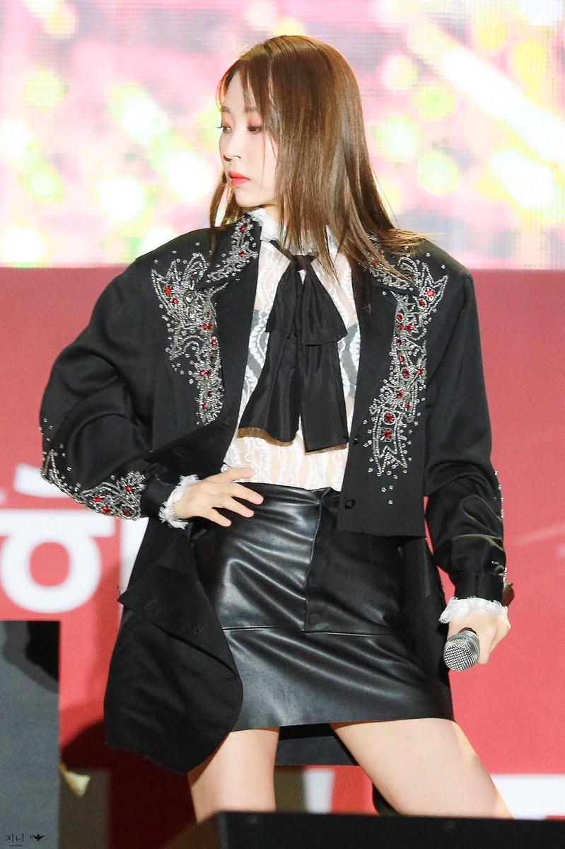 180929
LG 행복나눔 페스티벌

솔라 &amp; 문별 컷

#마마무 #솔라 #문별