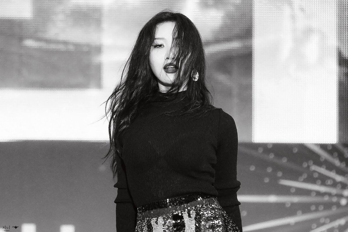 180929
LG 행복나눔 페스티벌

휘인 &amp; 화사 컷

#마마무 #휘인 #화사