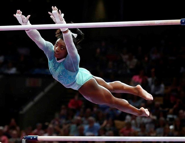Biles bothered by new USA Gymnastics CEO's anti-Nike tweet bit.ly/2CM81nW https://t.co/3V8KSNYmsy