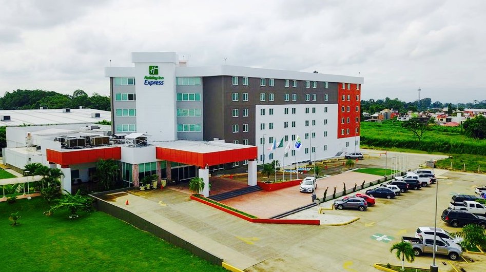 Holiday Inn Ex Tapa tweet media