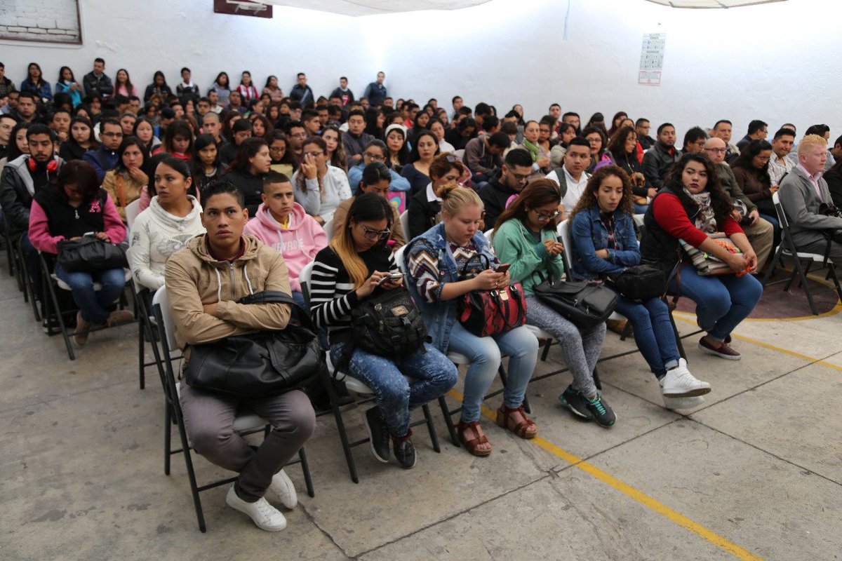 CDMXOR's tweet photo. Dándole la bienvenida a los alumnos de nuevo ingreso turno Dominical #OrgulloCescijuc #CESCIJUC #YoSoyCescijuc https://t.co/3Rl1HDmToZ