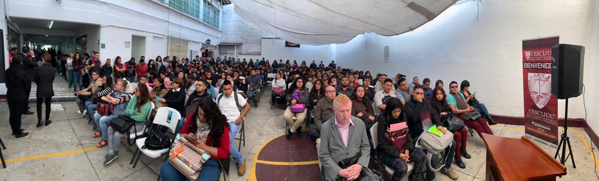 CDMXOR's tweet photo. Dándole la bienvenida a los alumnos de nuevo ingreso turno Dominical #OrgulloCescijuc #CESCIJUC #YoSoyCescijuc https://t.co/3Rl1HDmToZ