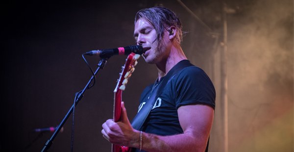 MoshTimes's tweet photo. Gig Review: @HunterTheBear / @AlvarezKings / @calvalouise - @ScalaLondon (10th October 2018)
Photos by @katiefrost84
https://t.co/3h0rfh3cRJ
#rock #altrock #alternativerock #alternative #folk #folkrock #gig #concert #tour #UKtour #2018tours #review #London #MoshvilleTimes https://t.co/1a4sE2VIpu