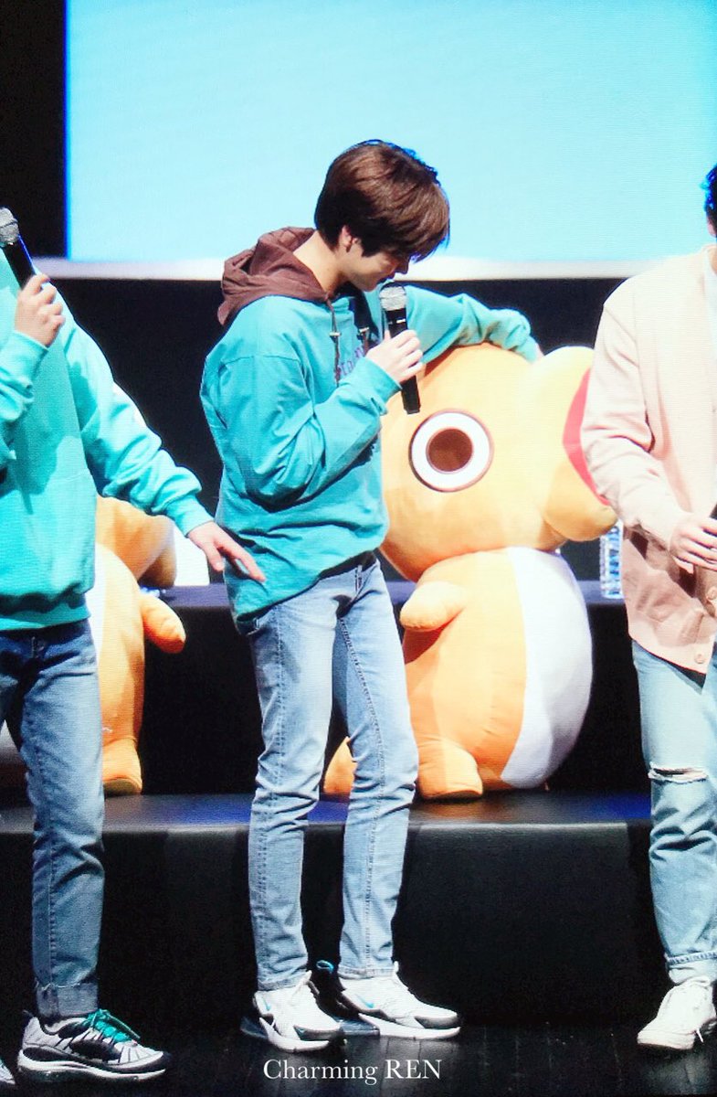 shrimpofmm's tweet photo. 훙엥 우로빠 키 이메다 풉킼 심지어 존나 잘생겻다~~~~~~~~ㅋ https://t.co/WqzOl5dOBV