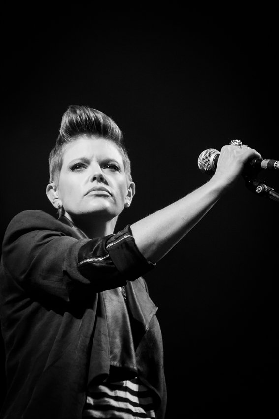 Happy Birthday ! Dixie Chick 
Natalie Maines 