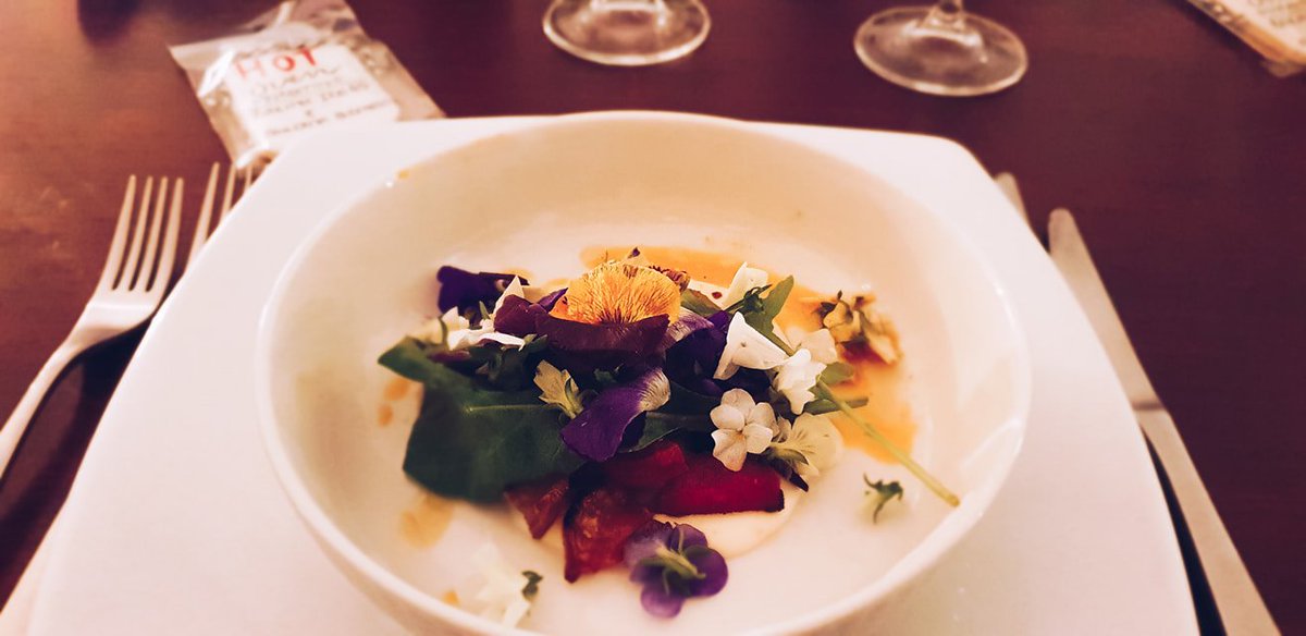 jaunlaubscher's tweet photo. We had a lovely experience and need to share with my friends so that they can also go and experience this
@windfallwine @chefstablecapetown @hotovenmarketing
#windfallwine #chefsanti #dinner #capetown #chefstable #chefstablecapetown #wineanddine https://t.co/2gmtU1Fzuy