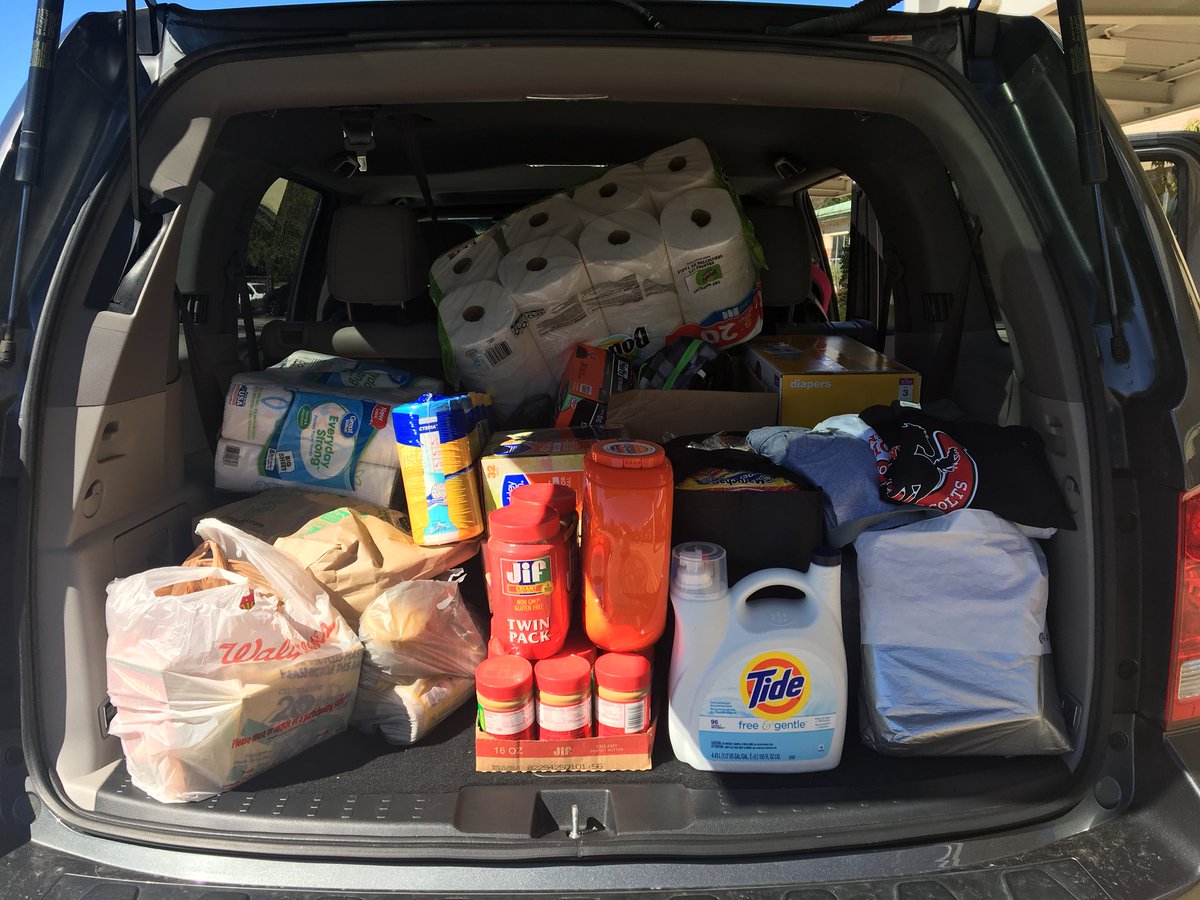 lisbethfillard's tweet photo. Dropped off our donations to Carolina Forest Elem!  #florence #cfieeagles #mces #otherpeoplematter #othereaglesmatter https://t.co/6fxznjUam5