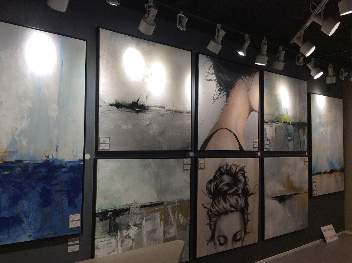 PictureSource's tweet photo. Amazing new art from the talented Jennifer Janesko! #hpmkt showroom C461 #ihfc #highpointmarket #highpointmarket2018 #hospitalityart #hospitalitydesign #interiordesign #walldecor #wallart #exclusiveart #artforthehome #contemporaryart #contemporarydesign https://t.co/XNB7kp5Qap