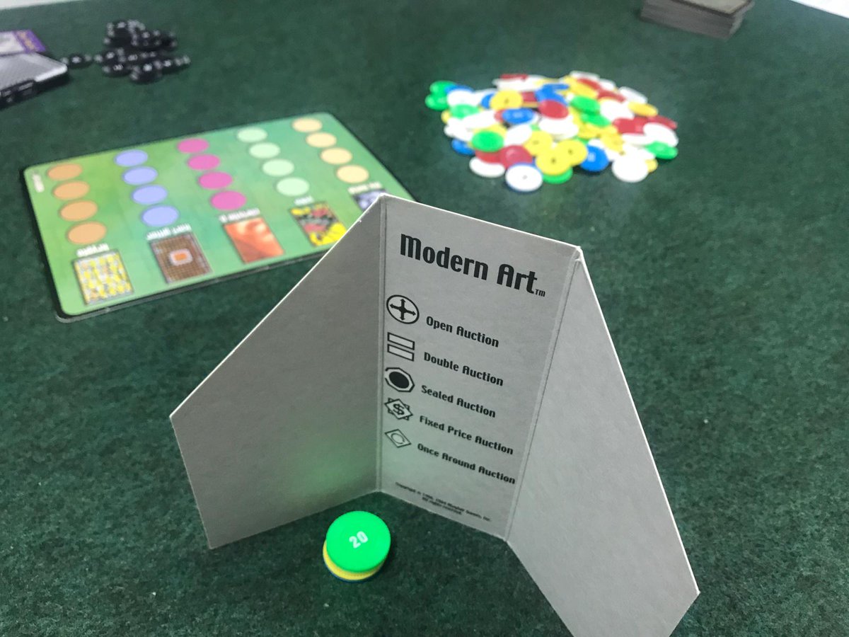 CluFreakFactory's tweet photo. Un poquito de #ModernArt en la Noche Freak.

@CluFreakFactory
@ReinerKnizia
#JuegosDeMesa
#ClubFreakFactory 
#UnaLudotecaDignadeMordor https://t.co/C2b0Q3s7Da