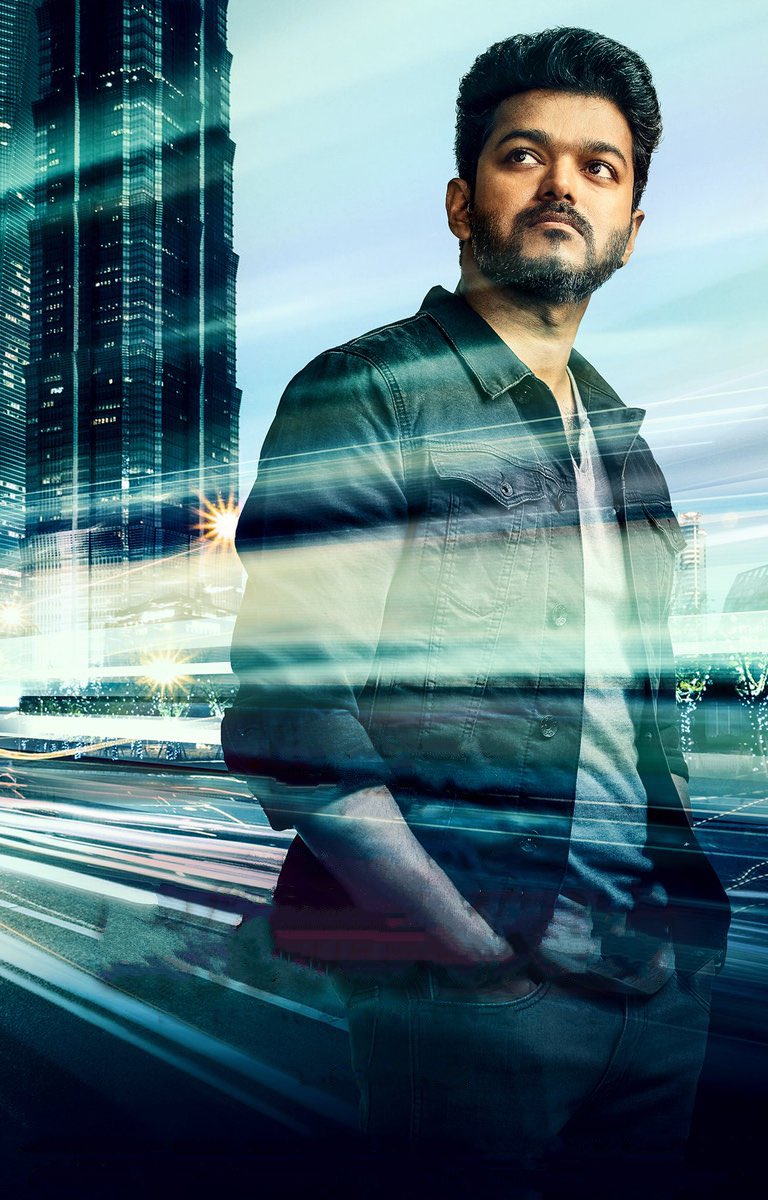 Ragunanthen1992's tweet photo. #Sarkar 😎😍 #Thalapathy #Vijay @actorvijay ✨
#Sarkar3rdLook HD pic https://t.co/smDhTanhc5 https://t.co/3kRMa7BDHs