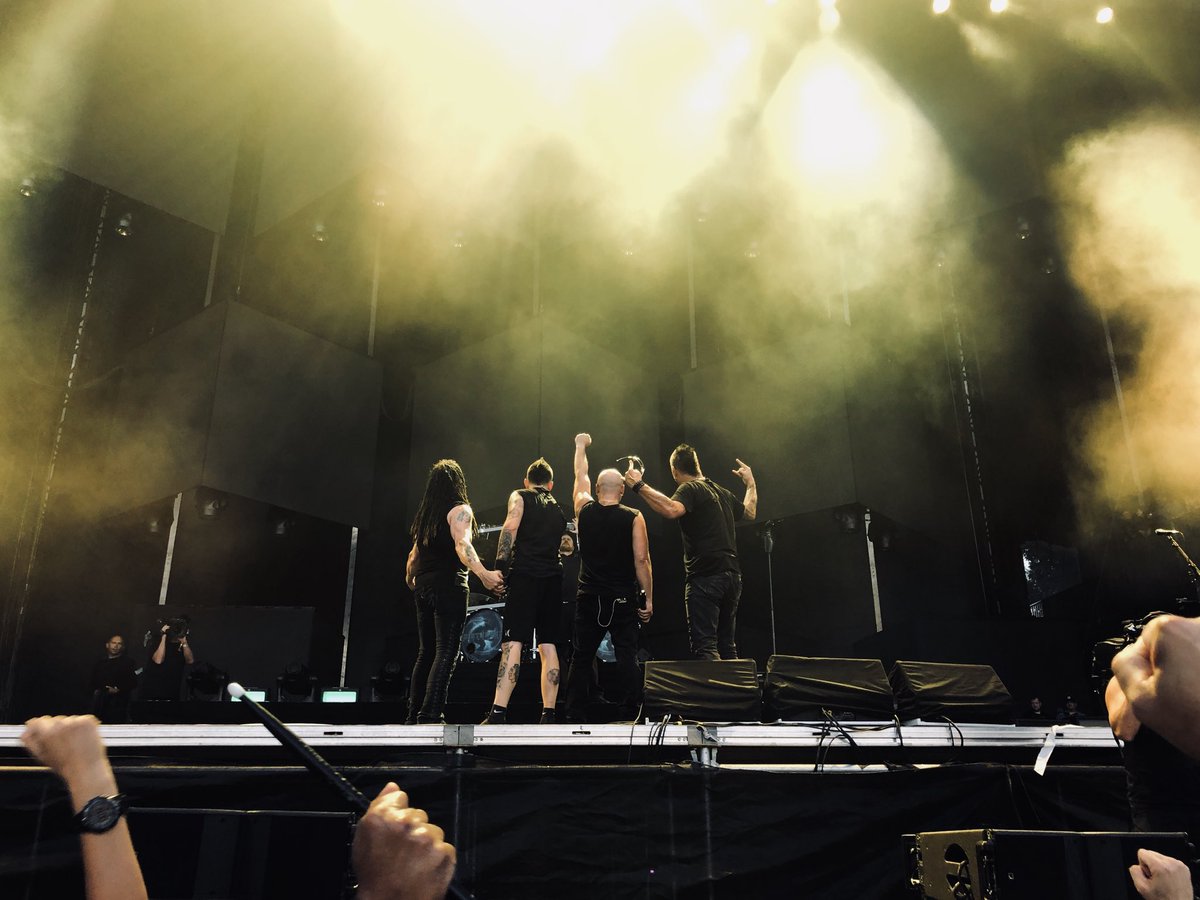 ljordan's tweet photo. @Disturbed @aclfestival @DanDoneganGtr @JohnMoyerBass @MikeWengren and here’s the view from the other side! Amazing show 🤘 https://t.co/qurON9KwPb