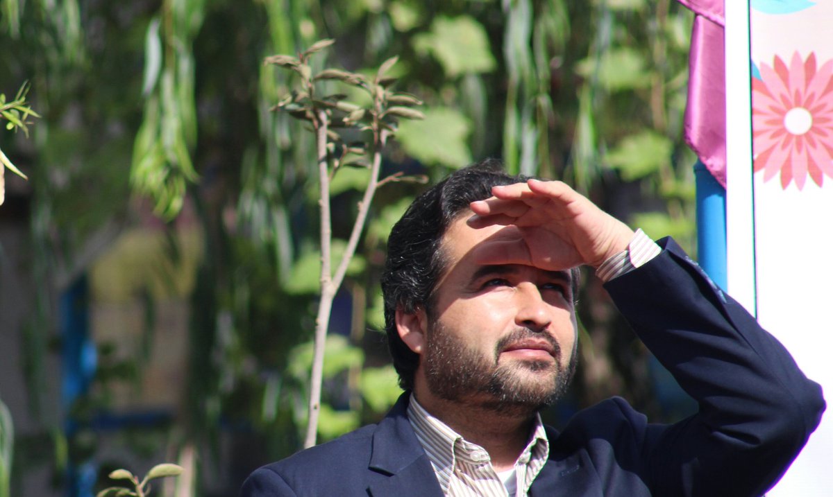 ZaidullahN's tweet photo. گاهی میخواهم آسمانی شوم و  به افق های زیبایی دور از زمین و زمینی ها فرار کنم https://t.co/CI8Fp3lPzp