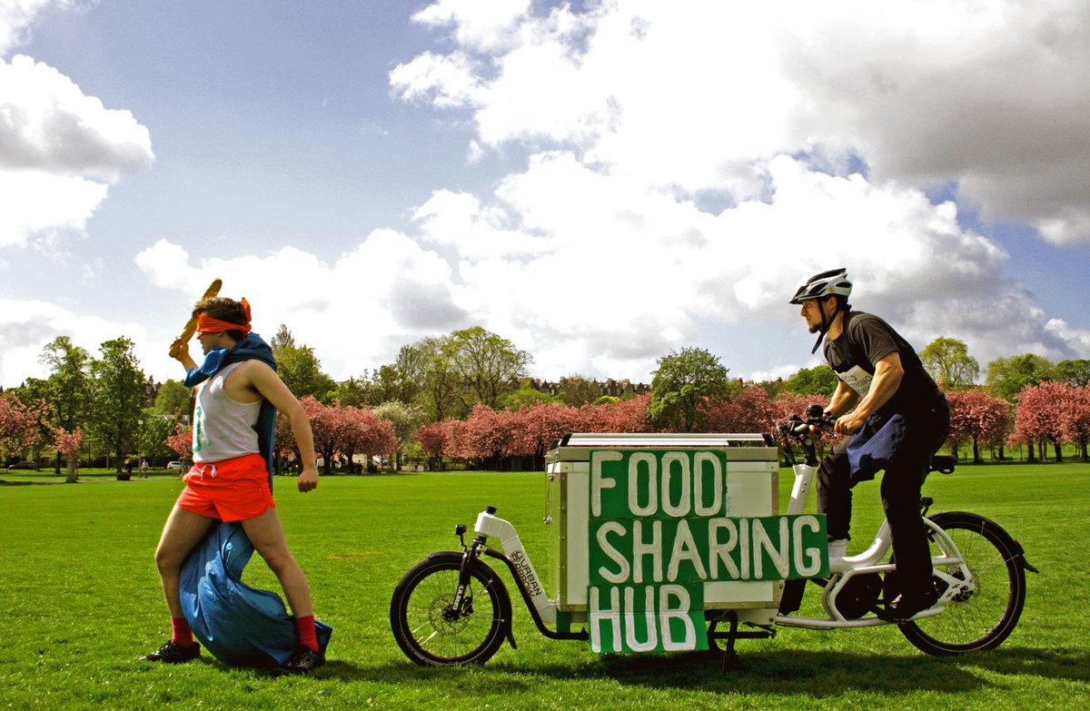 FoodSharingEd's tweet image. Foodsharing Edinburgh is looking for a Wednesday food collector from TESCO!
We would give cargo bike training, so you would have to be an experienced cyclist, 
and have been food collecting/delivering (at least once per week) for a month. Contact foodsharingvolunteer@gmail.com
