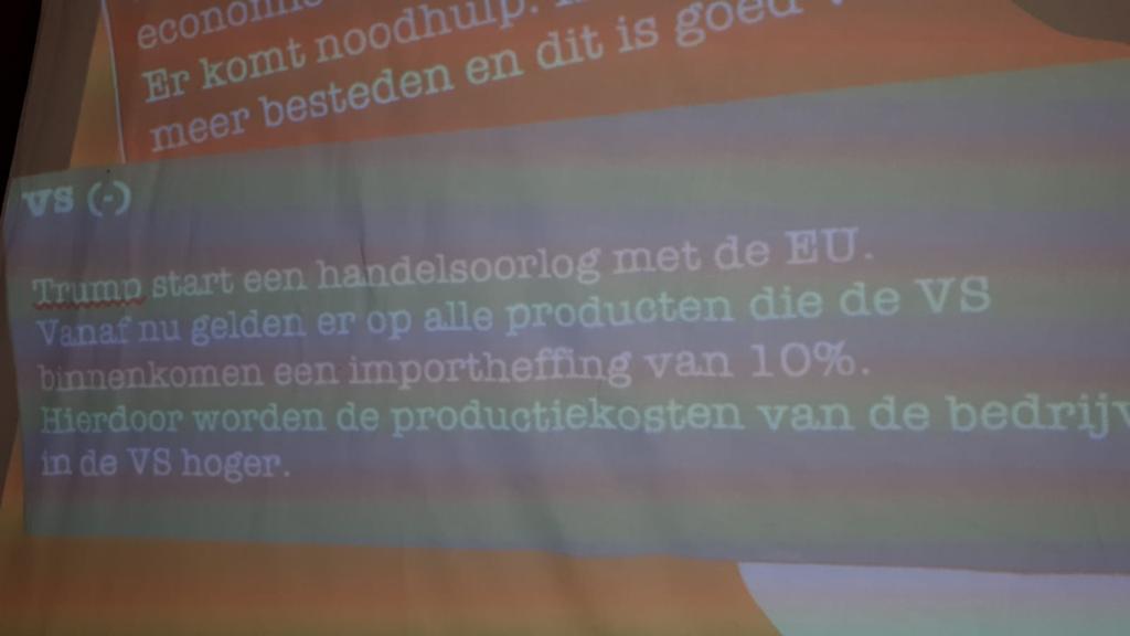 KletskoppenWSJ's tweet photo. Het is weer voorbij voor Clusterkamp Zuidsst! Na het Wolf of Wallstreet spel een momentje voor de #Kletskoppen zelf en opruimen. Sluiting en naar huis. #HetWasGezellig #KletskoppenNietTeStoppen #Houdoe https://t.co/fFD3tvAPHf