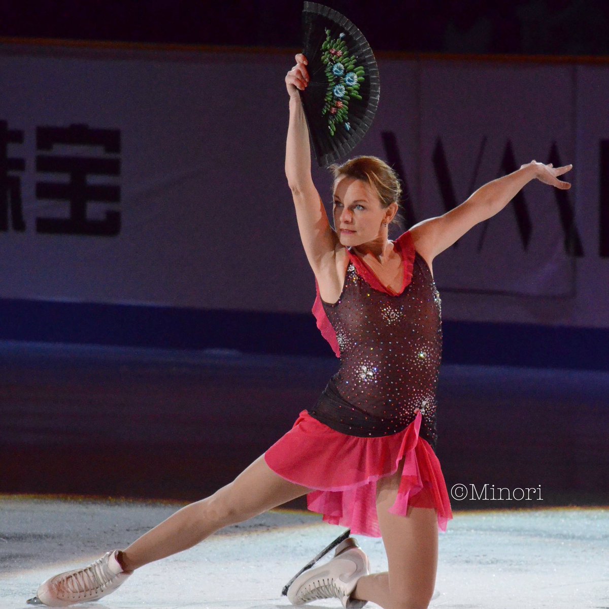 minoriphotos's tweet photo. #starsonice2017 #china @KatiaGordeeva @starsonice https://t.co/aaCT0DGEGc https://t.co/yb8MoOahY1