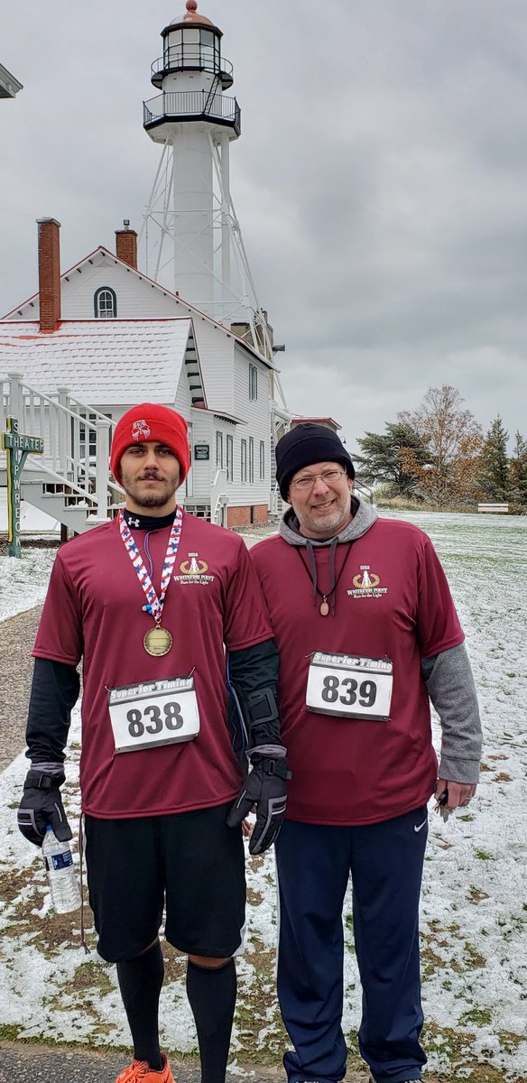 GeckoGirl72's tweet image. Even though theres snow, I&apos;m beyond blessed with these mugs💕 #RunForTheLight
