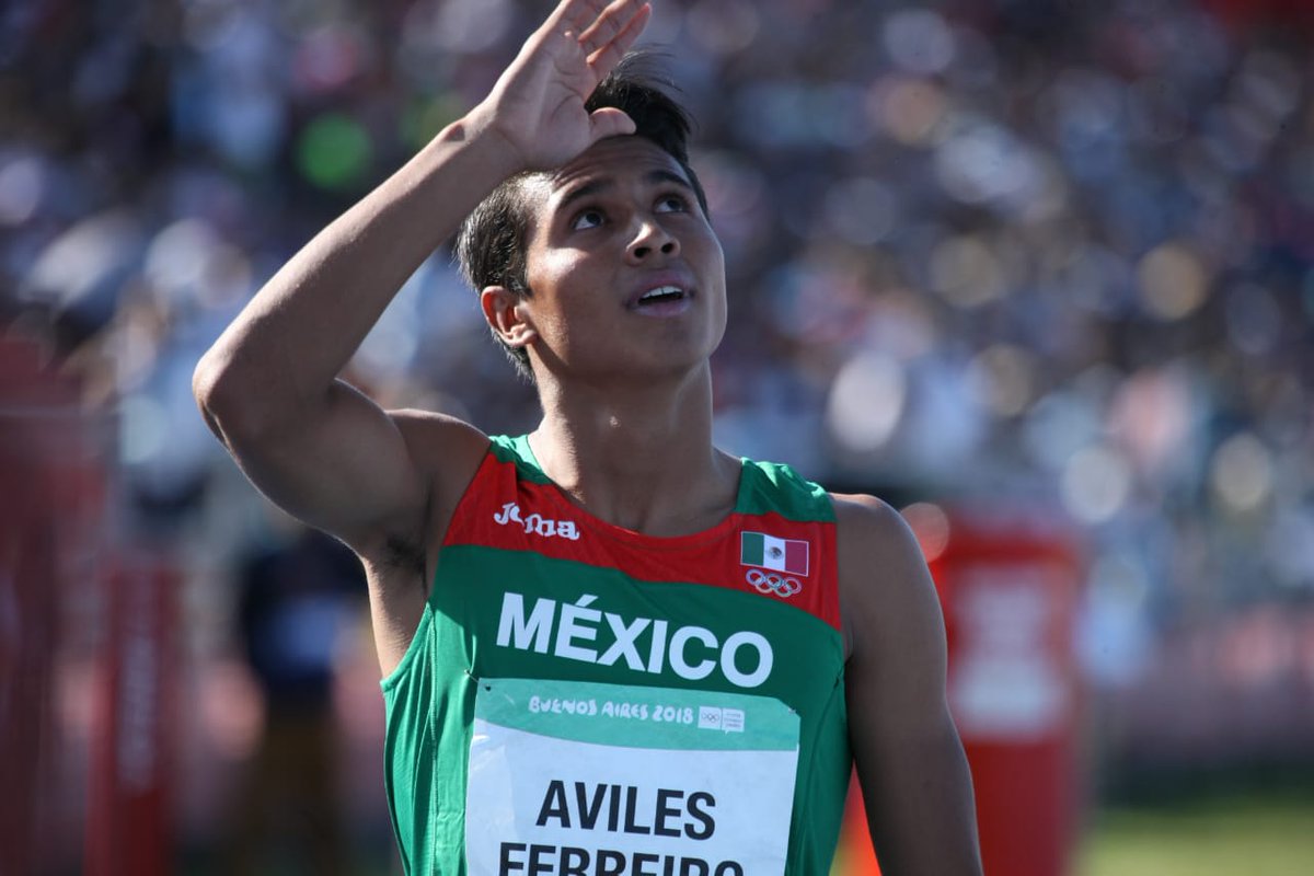COM_Mexico's tweet photo. Es un orgullo entregar una medalla en 400 metros planos, que es algo complicado. El resultado dice que debo seguir entrenando, prepararme más, ser mejor, más perseverante y disfrutar el momento que se vive: #LuisAvilés, oro en #BuenosAires2018 #VoyXMex 
https://t.co/M1hi24Is5E https://t.co/lRkY2kG5h4