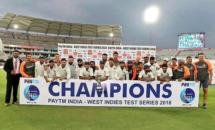 SportsBihar's tweet photo. टीम इंडिया ने एक और टेस्ट मैच 3 दिन में जीत लिया. हालांकि इसके लिए उसे ज्यादा मेहनत करनी पड़ी. हैदराबाद टेस्ट मैच में जीत का अंतर राजकोट जैसा बड़ा नहीं था. मैच भले ही एक बार फिर टीम इंडिया ने 3 दिन में ही जीत लिया लेकिन इस मैच में उसे जीत के लिए ज्यादा पसीना बहाना पड़ा. https://t.co/4irhG1mbGg