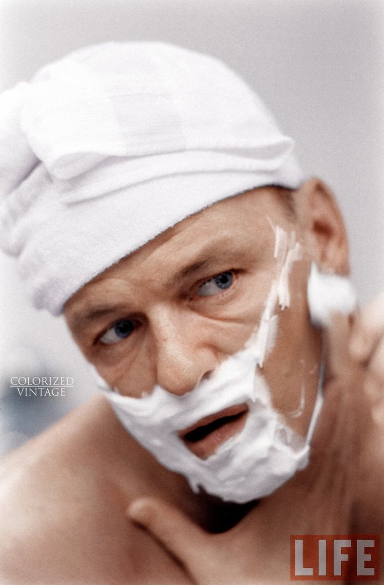 Colorizedv's tweet photo. Awesome shot of Frank Sinatra by John Dominis for LIFE Magazine, 1965. #franksinatra #life #colorized #vintage #oldhollywood https://t.co/DXuccFvKVv