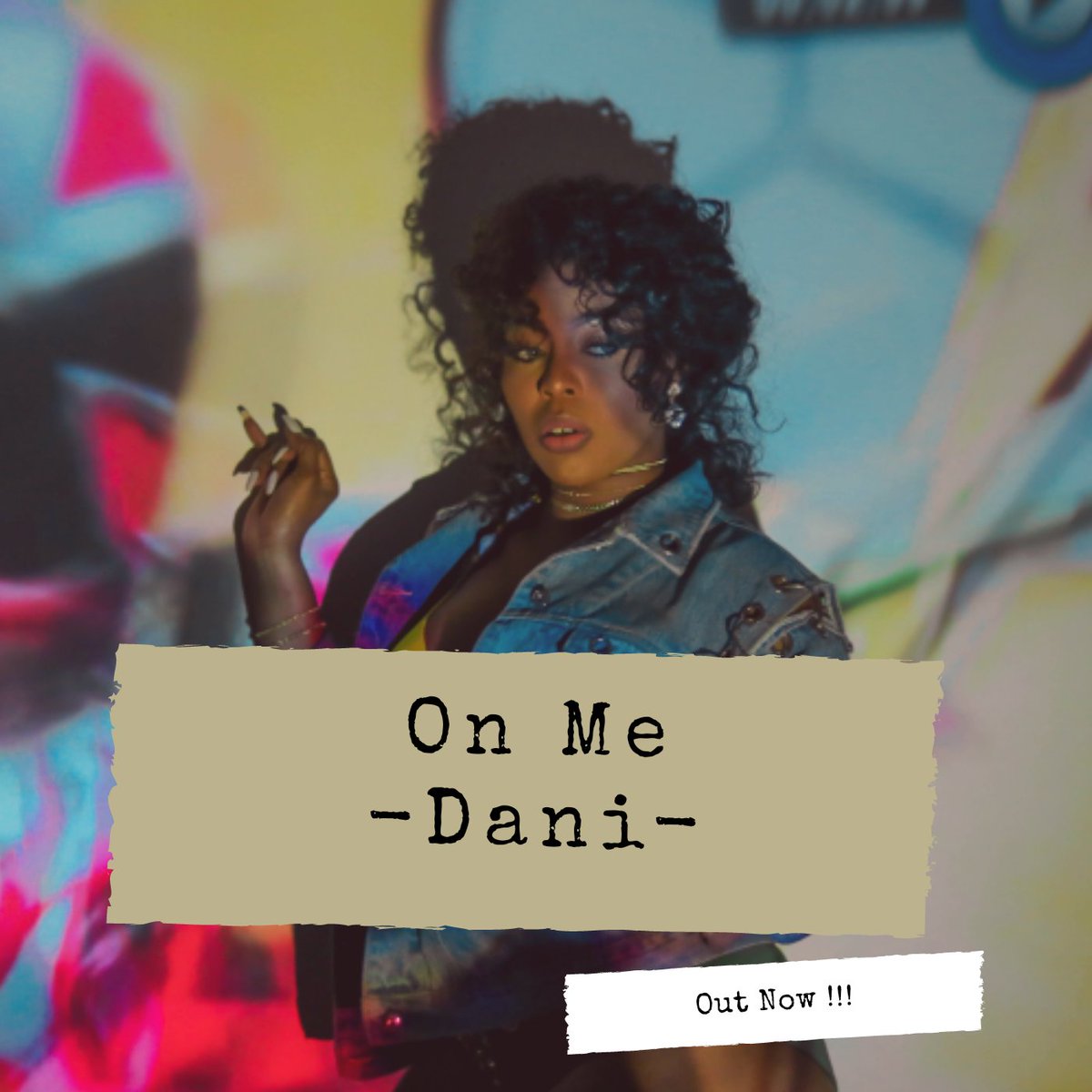 AceKnux's tweet photo. So some people think Larry Gaaga got married secretly!!...... Let's see what really went down in music video On Me by Dani @nappygirl_dani 
Click the link to watch video https://t.co/HBhQhLsxFx
#JohnnysRoomLive #ObaMemes  #GHVIPDBT5 #HereWeGo #High5ForHandWashing #HTTR #JAXvsDAL https://t.co/Z8vXmGdiPd