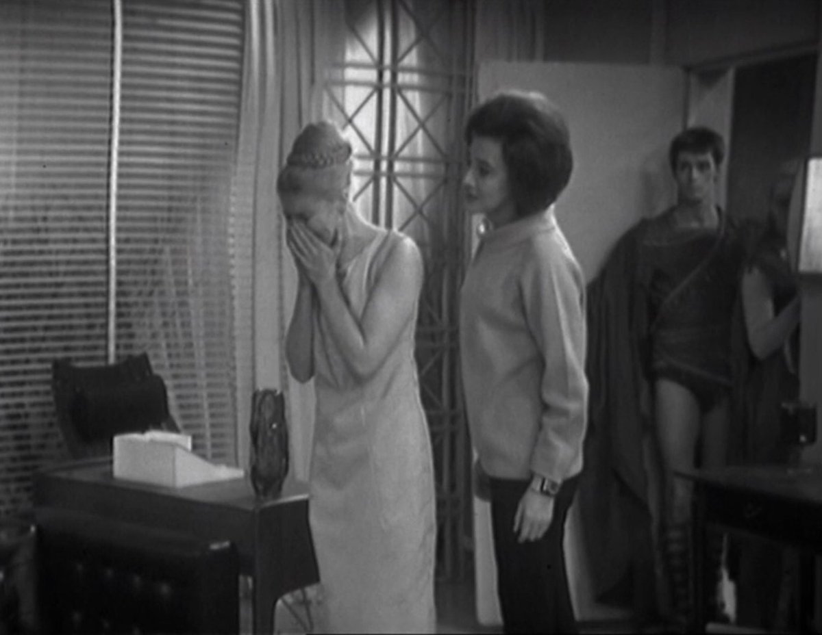 WhoHats's tweet image. Folk have been comparing #TheGhostMonument to #TheKeysOfMarinus - and do you know what? There’s a link! These guys are on an eternal struggle to coalesce to become the long-awaited #PantsForAltos! #DoctorWho #DoctorWhoOnTwitch