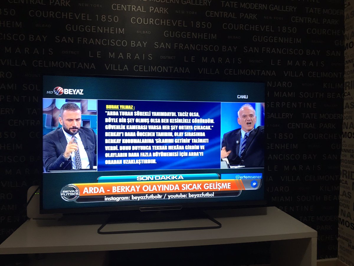 Ahmet Çakar “ Arda Turan Türk futbolunun YÜZ KARASI ‘DIR , Cuma ya UMRE ye gitmekle ADAM olunmaz “ 
Helal hocam helal 
👏👏👏👏👏👏👏👏👏