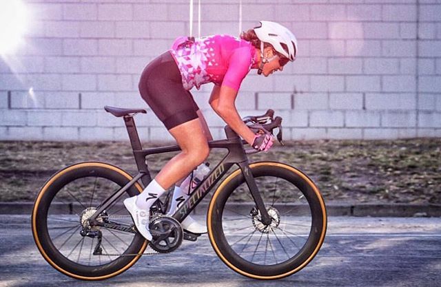 TotalRush's tweet photo. Crits are 🔙!
#vengepro #newvenge #venge #sworks #iamspecialized #womensridemonth #whatsworthit #ridingistheanswer #rushcustombuilds #rushwomensteam #crits #crit
📷 @kirstybaxter79 https://t.co/gLtTGoueWU https://t.co/yRYJ2INQxc