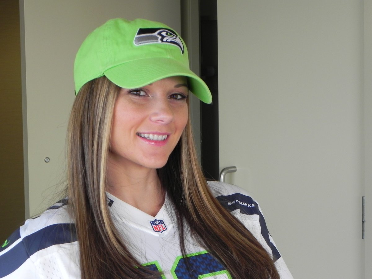MandysLS's tweet photo. Go Seahawks! @yourmandygirl is a loyal fan! Celebrating another Big Win:) https://t.co/RNu42YrrkX