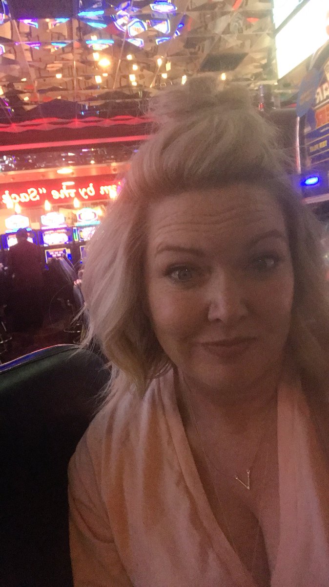 Wow- I had 2 people join my team while I was on vacation!  #whoneedsvegas #makeyourownluck #getonthegel