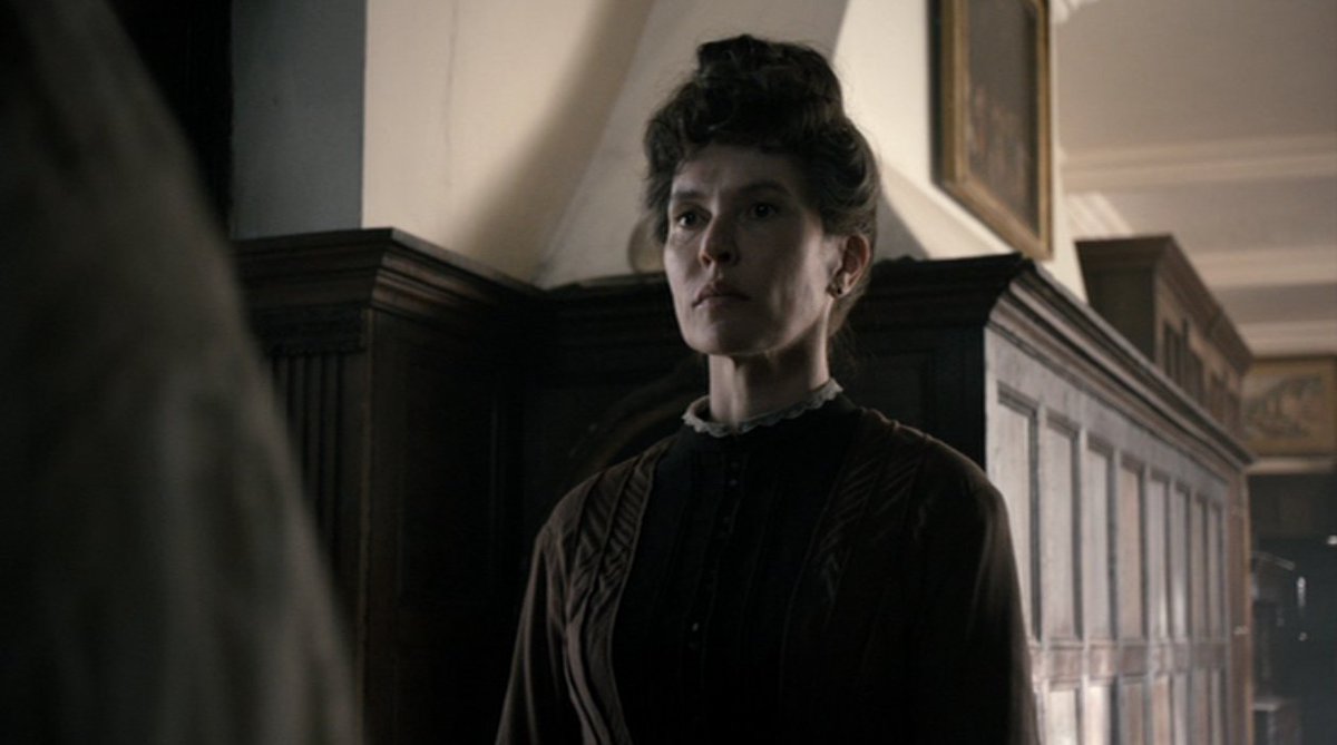 JuliaDavisQOTD's tweet image. “Mistress Mathilde is still abed sir. She complained of vipers lashing her insides… Her bowel has still not spoken sir, though I fancy I caught a whisper.”