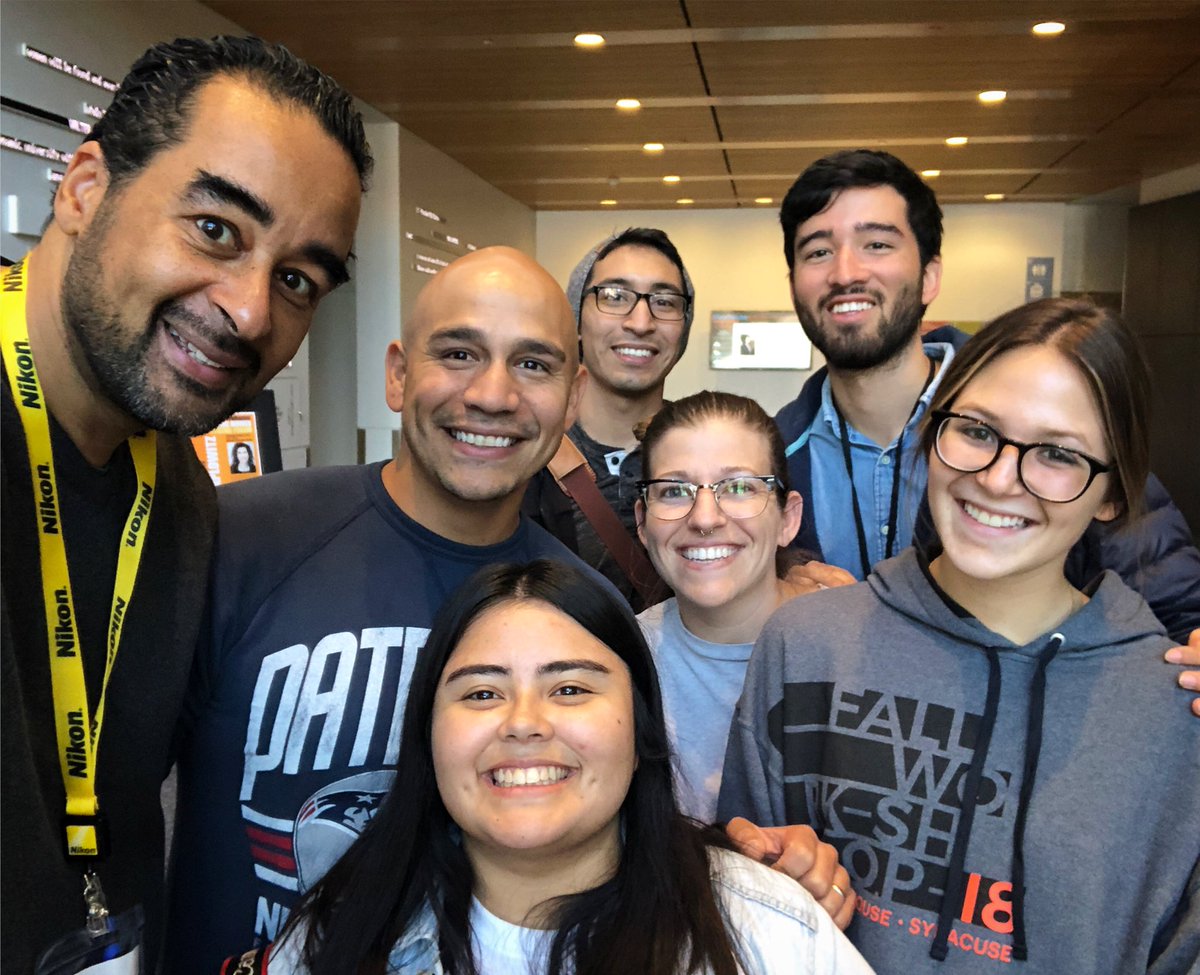 ericseals's tweet image. Team 9 oh so fine when it comes to doing photo and video storytelling at the 19th@thefallworkshop #tfw18 @NewhouseVIS 👍🏽 So awesome working with my co-coach @MarkFayloga and our team of @newhousesu students in helping them craft their stills and video stories 🎥📸