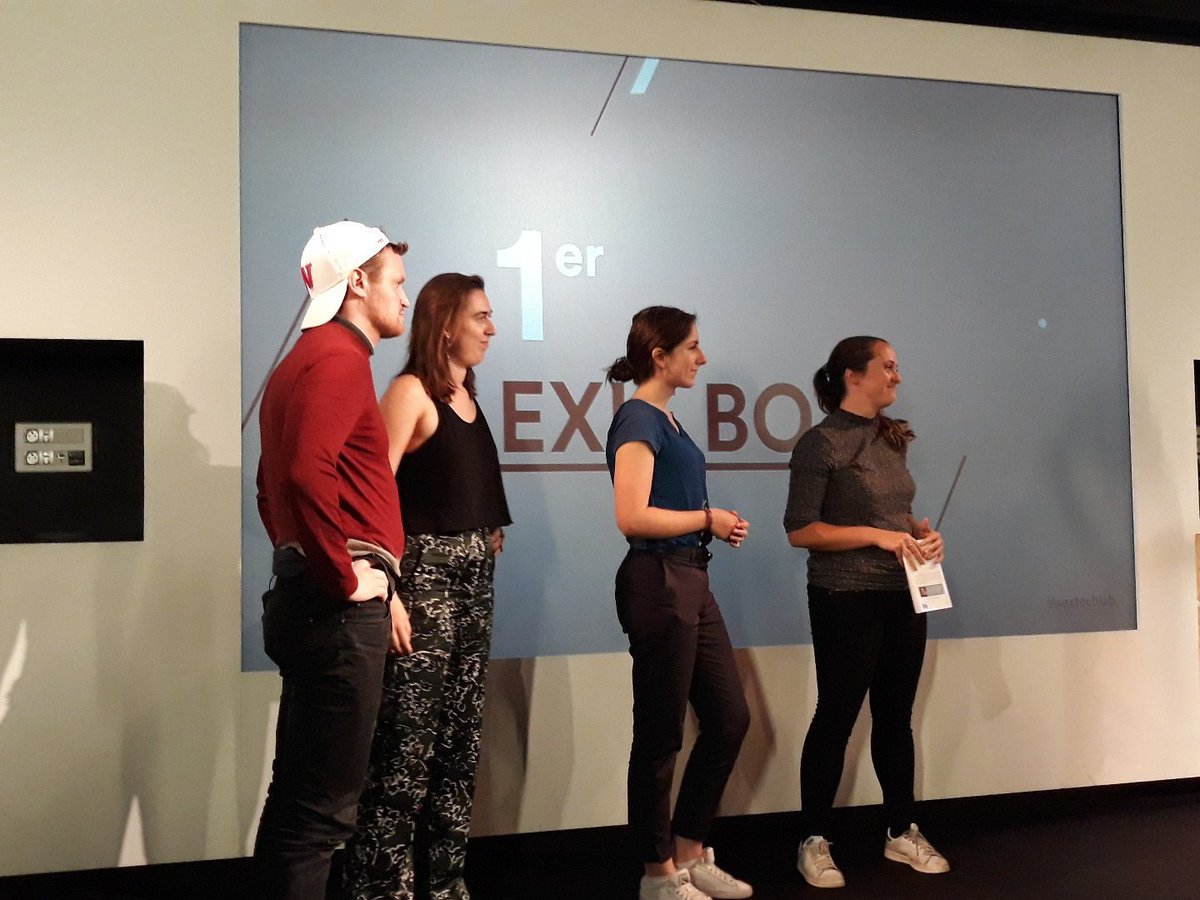 Miissly's tweet photo. Et notre gagnant est : #Exiebot !!!! Le chatbot pour se remettre de ses ruptures 👍🏾
#sextechlab2018 https://t.co/ASYmz2Onhf