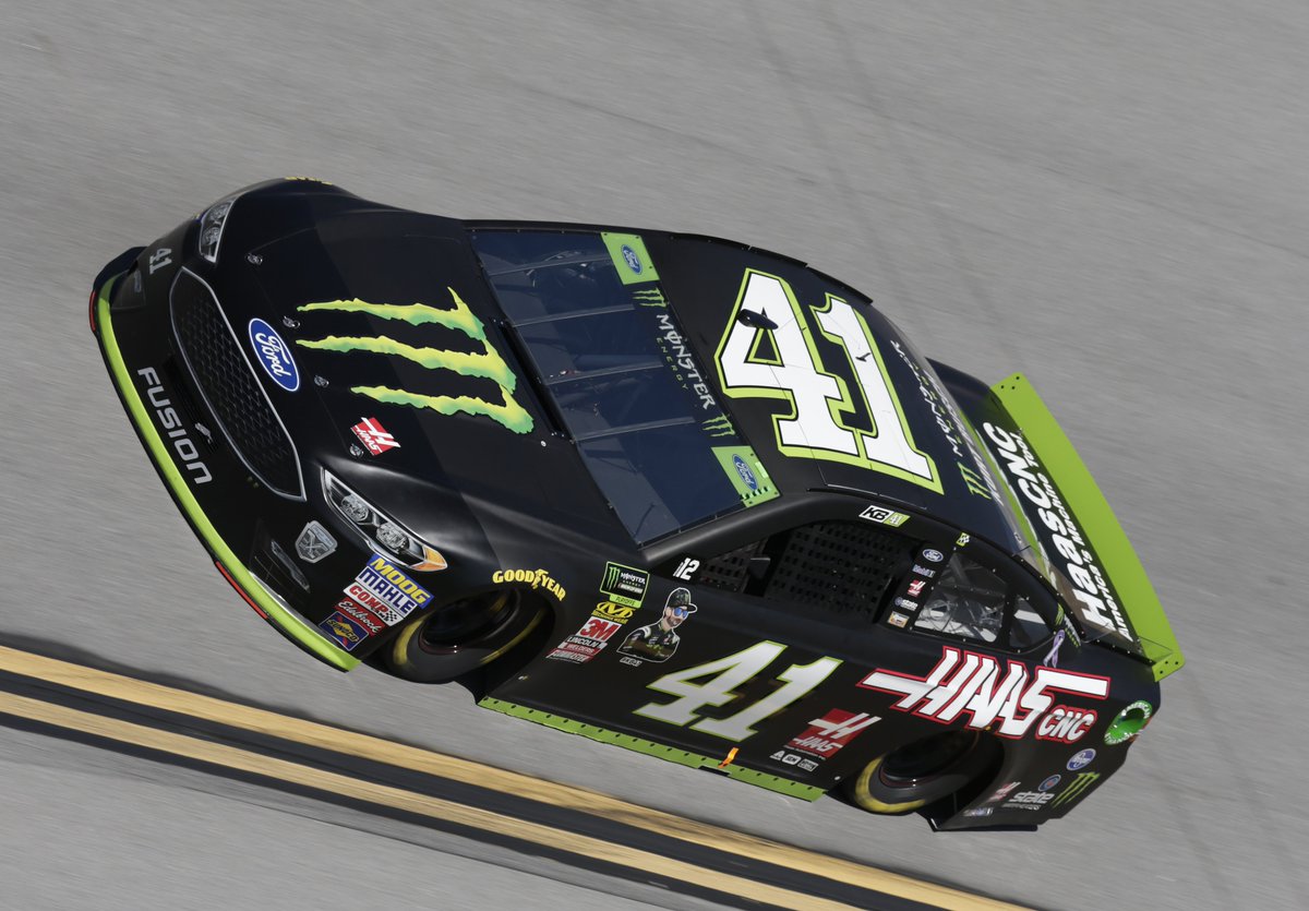 HaasFactoryTeam's tweet photo. DYK: SHR has ALL four drivers in the #NASCARPlayoffs AND they're starting 1-2-3-4 at @TalladegaSuperS. If they keep this up, these teammates are ready to #Go20k and go all the way to Homestead! 🏆
#4TheCup | #Almirolling | #GoClintGo | #KB41 https://t.co/6Db82uHwrI