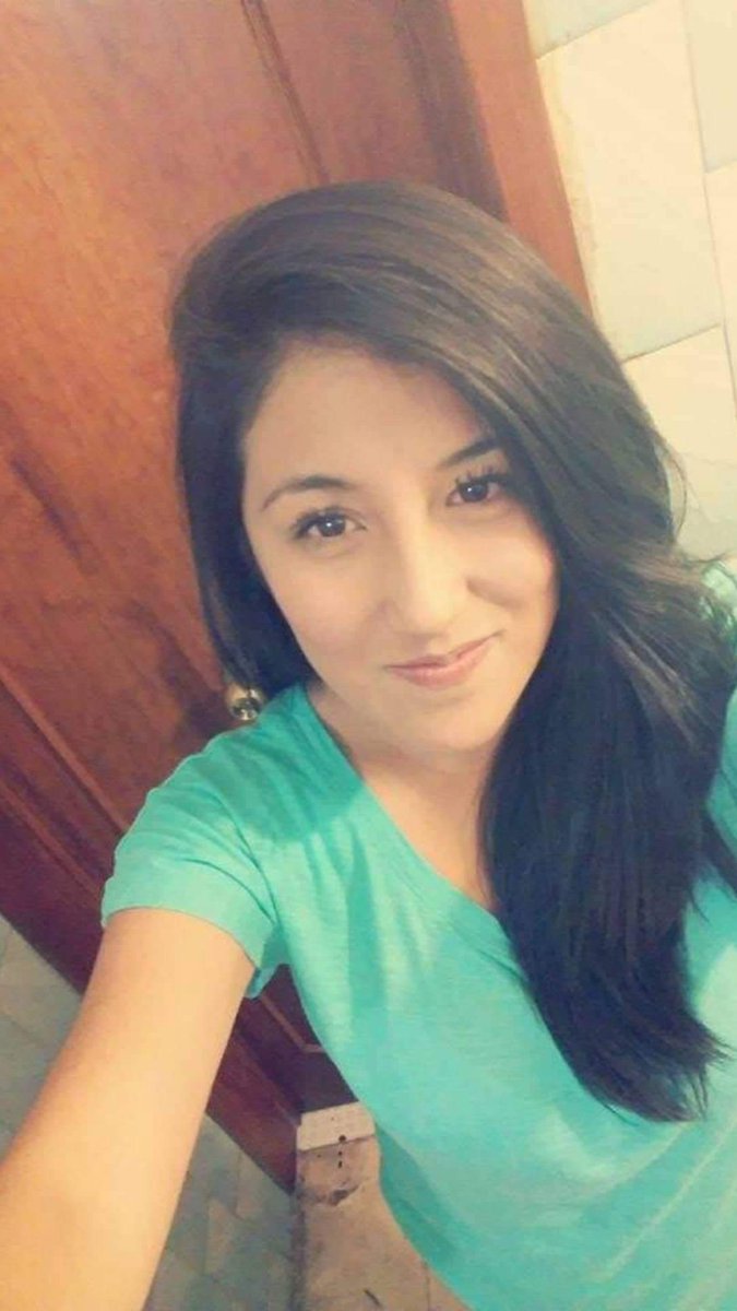luceroauri's tweet photo. Mi gente, de corazón les pido nos ayuden a difundir esto.
Mi prima lleva días desaparecida y no tenemos noticias de ella.
Regalanos un RT , por favor. https://t.co/8l6V1QpxY0