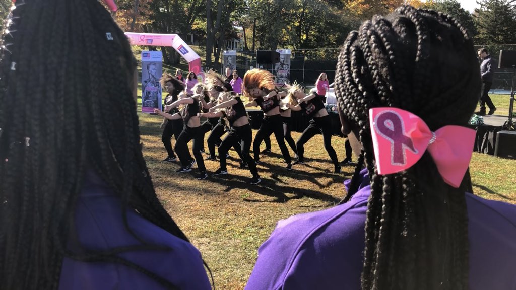 DeeringCheering's tweet image. Performing with the @ladyredclaws at the #AmericanCancerSociety #MakingStridesAgainstBreastCancer walk in Cape Elizabeth! 🎀#AvonMakingStrides #BreastCancerAwareness