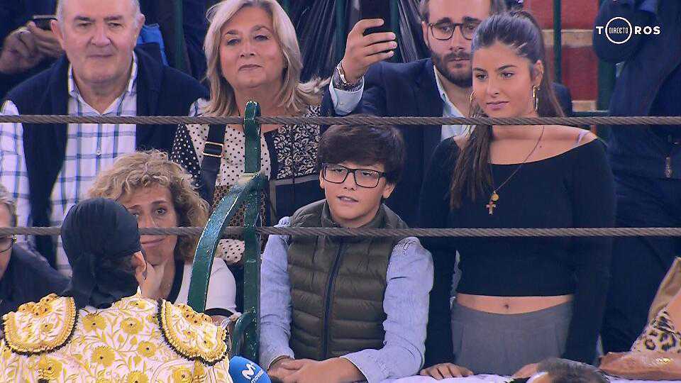 Javitaurino__'s tweet photo. "Desde que llegasteis a mi vida todo cambió va por vuestra madre y por vosotros os quiero" https://t.co/aUANW0r0rH