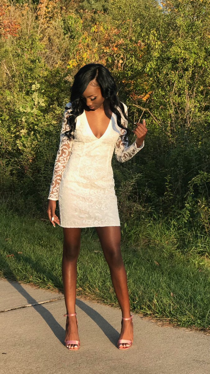 jaylin2130's tweet photo. my lil sis (freshman) looked wayyyy better than the majority of y’all girls who’ve been doing this for some years now!!!! sorry not sorry!!! 🐸☕️ ❤️🤞🏾 https://t.co/kYk5Y3XoGJ