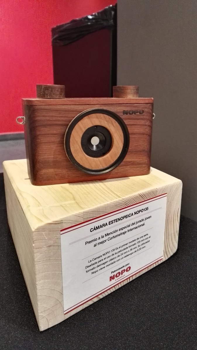 <a href="/nopocameras/">NOPO CAMERAS</a> Gracias por patrocinar el <a href="/fcmpnr/">Festival Cine Madrid</a> . Aquí comparto una de las Nopo Cameras que se pueden ver en la Sala Berlanga durante el festival