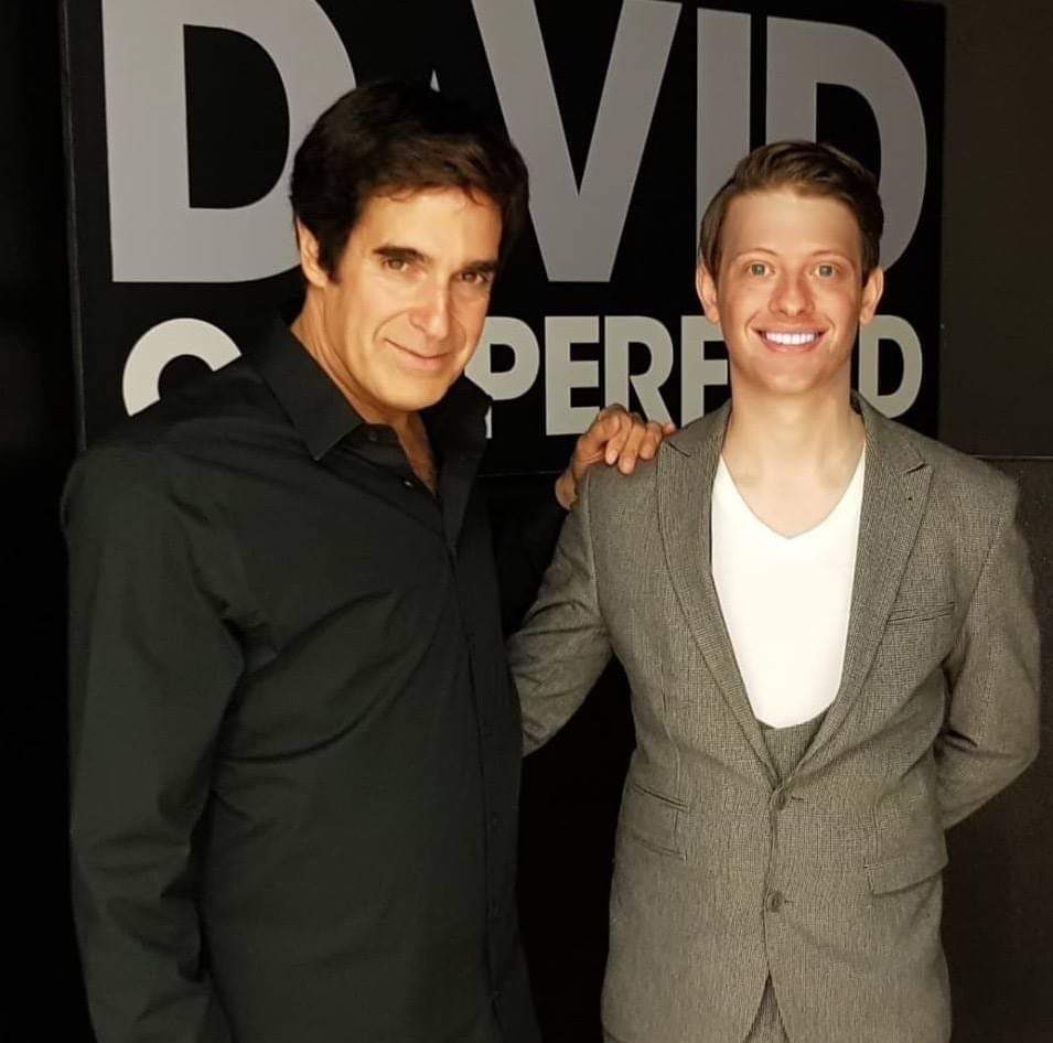matthewmagician's tweet photo. @D_Copperfield Thank you for a special night.
I feel privileged to have met the man who has consistently inspired me throughout my career.
He is not only the worlds greatest magician but quite possibly the worlds greatest performer.
#kingofmagic #vegas https://t.co/thcJF1dzYn