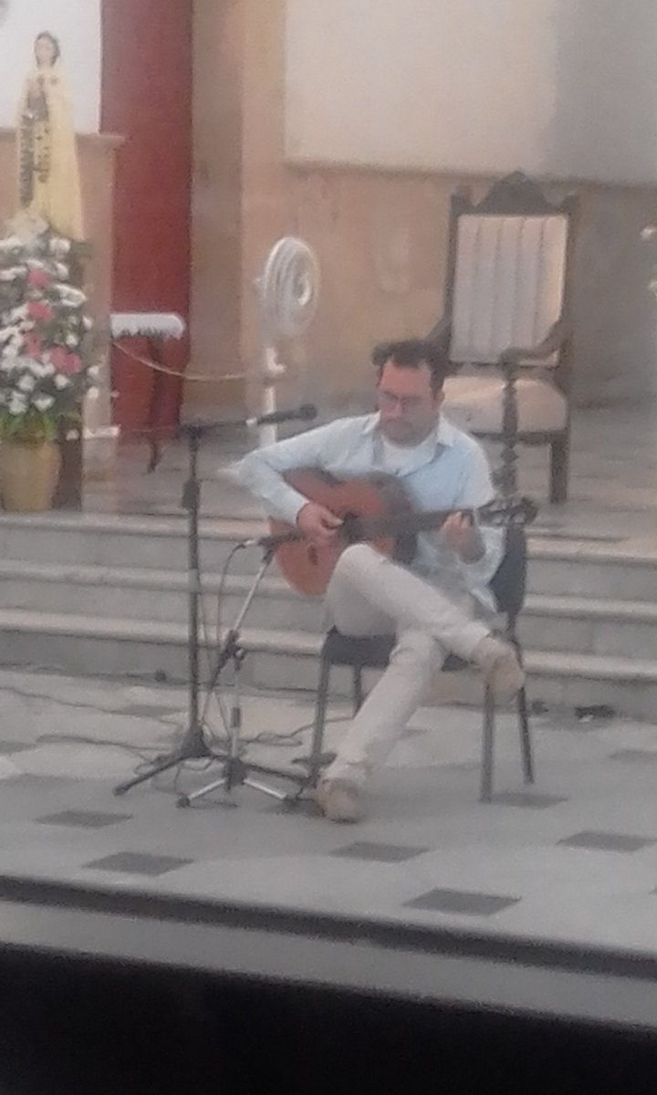 PersoTourCol's tweet image. Avant-dernier concert du Festival Internacional de Guitarra de #Cartagena ce dimanche matin avec du très bon (Sonia Diaz et Carlos Mario Muñoz) et du moins bon (Angela Tapias). Clôture à 19h30 au théâtre Adolfo Mejía avec (entre autres) #Quist et #ACuatroVeces
#CarthageneVivezLa